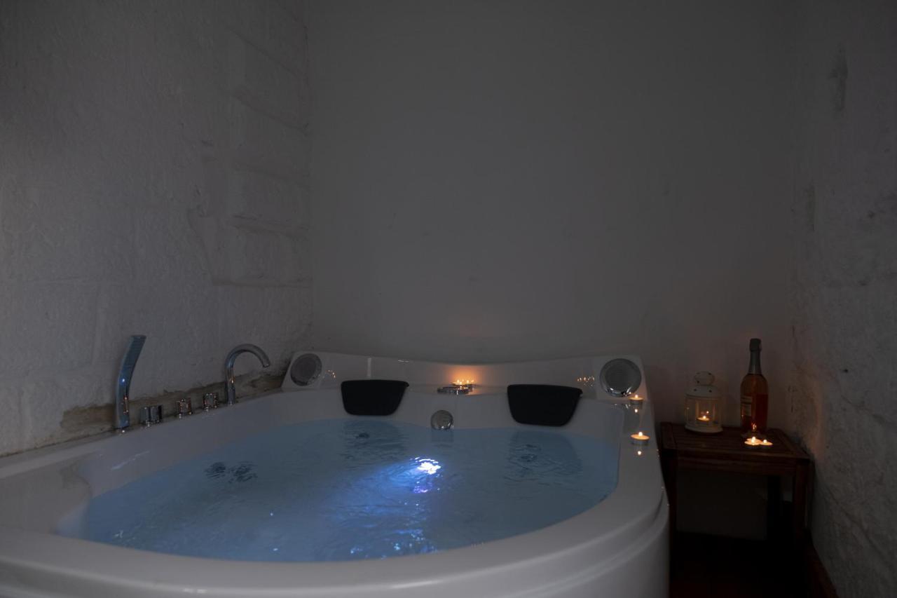 Amalfi Pool Suite - Puglia Mia Apartments Монополи Екстериор снимка