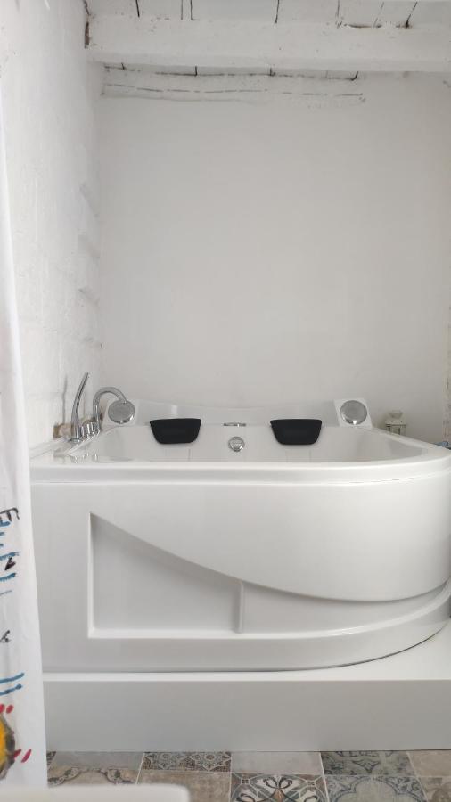 Amalfi Pool Suite - Puglia Mia Apartments Монополи Екстериор снимка